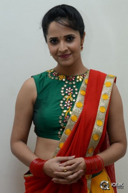 Anasuya-at-Soggade-Chinni-Nayana-Movie-Audio-Launch